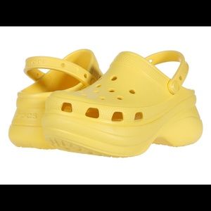 CROCS WOMENS CLASSIC BAE CLOGS